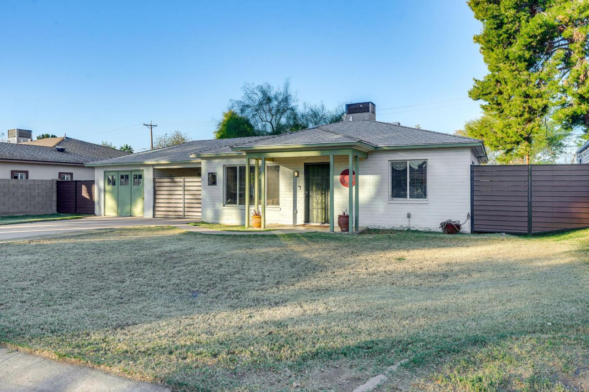 Pet-Friendly Phoenix Home With Breezeway And Fire Pit! Dış mekan fotoğraf